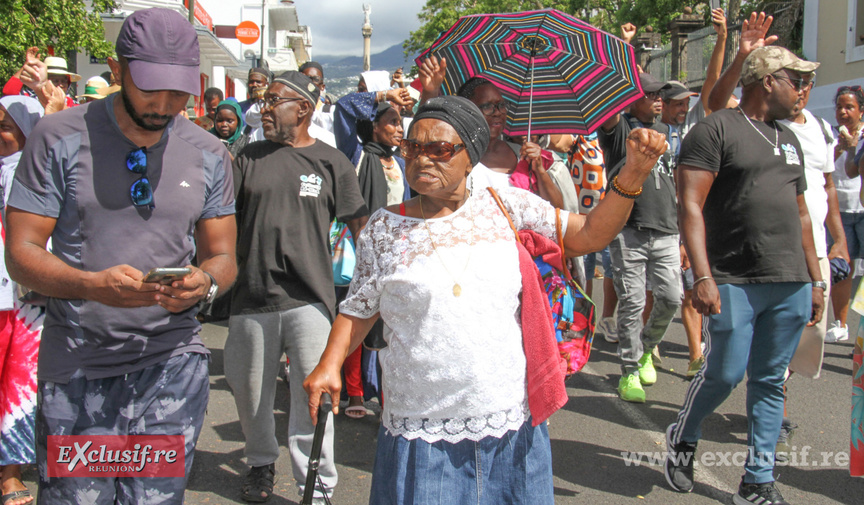 Marche blanche contre la profanation de la Vierge Marie: photos