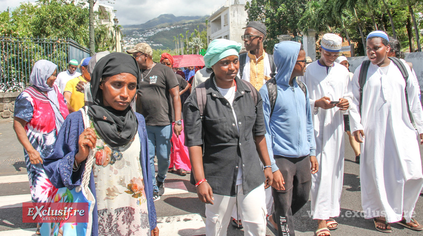 Marche blanche contre la profanation de la Vierge Marie: photos