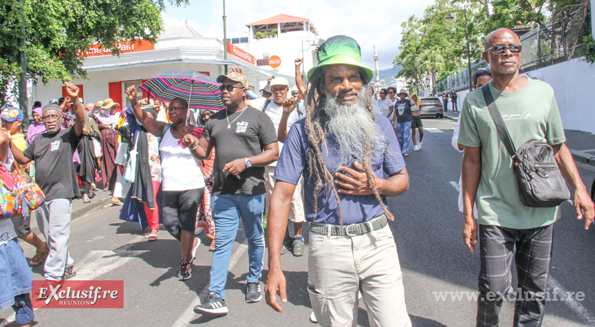 Marche blanche contre la profanation de la Vierge Marie: photos Marche blanche contre la profanation de la Vierge Marie: photos