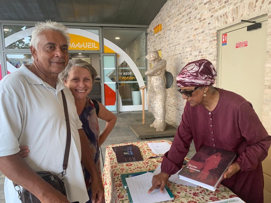 "Zarabs et Karanes": un livre sur le peuplement gujarati de La Réunion 