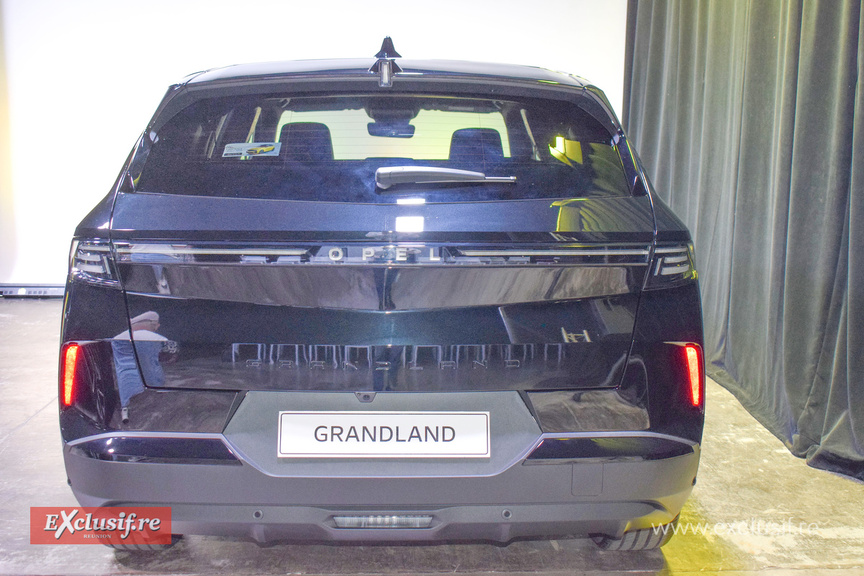Opel Grandland: nouvelle signature, nouvelles technologies