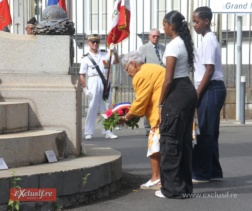 Dépôt de gerbes pour les victimes des combats d’Algérie, du Maroc et de la Tunisie Dépôt de gerbes pour les victimes des combats d’Algérie, du Maroc et de la Tunisie
