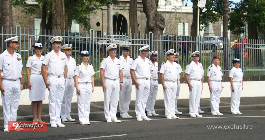 Dépôt de gerbes pour les victimes des combats d’Algérie, du Maroc et de la Tunisie Dépôt de gerbes pour les victimes des combats d’Algérie, du Maroc et de la Tunisie