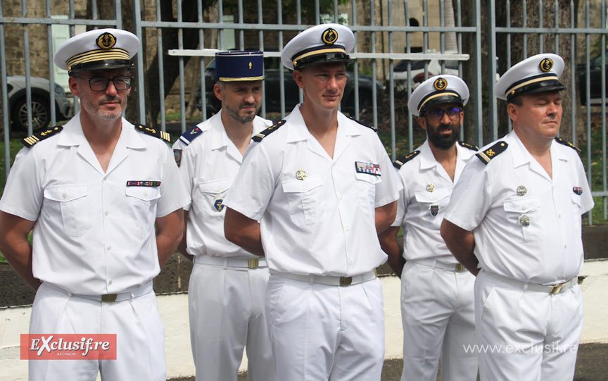 Dépôt de gerbes pour les victimes des combats d’Algérie, du Maroc et de la Tunisie Dépôt de gerbes pour les victimes des combats d’Algérie, du Maroc et de la Tunisie