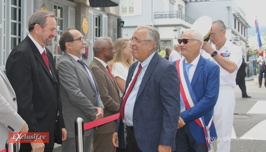 Dépôt de gerbes pour les victimes des combats d’Algérie, du Maroc et de la Tunisie Dépôt de gerbes pour les victimes des combats d’Algérie, du Maroc et de la Tunisie