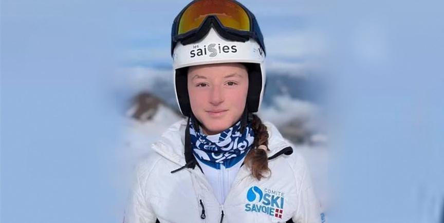 Margot Simon, 18 ans, championne de ski, meurt après une chute à l'entraînement Margot Simon, 18 ans, championne de ski, meurt après une chute à l'entraînement