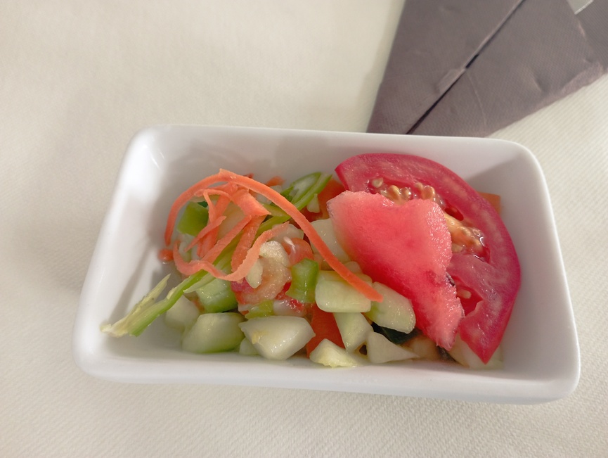 Entrée: Gaspacho tomaté et pastèque