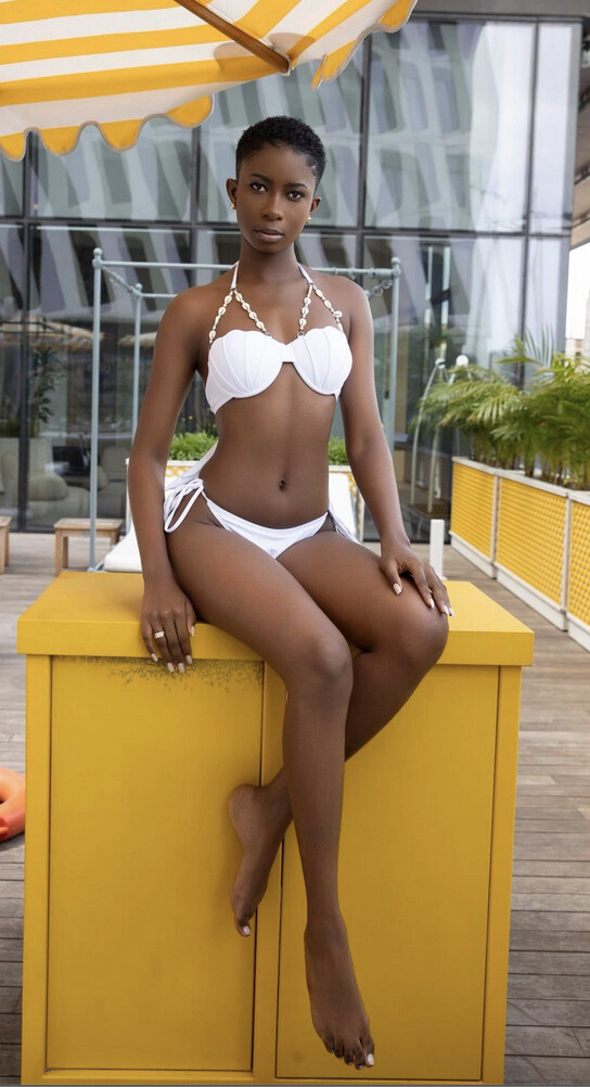 Fatima en maillot