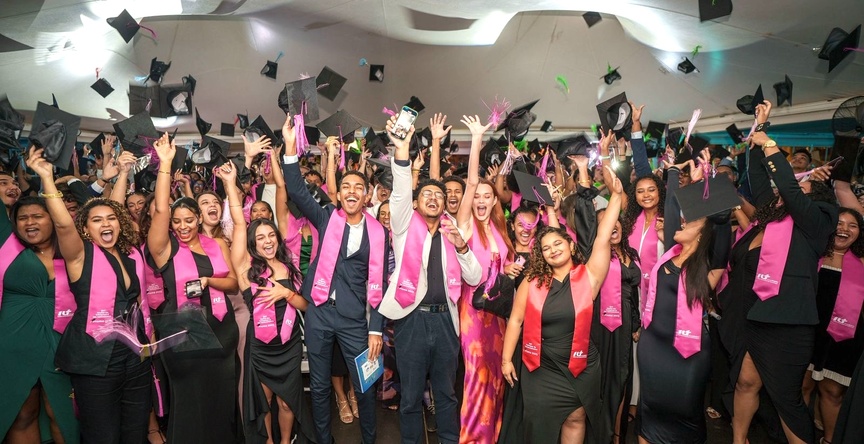 IUT La Réunion: 244 diplômés en Bachelor Universitaire de Technologie !