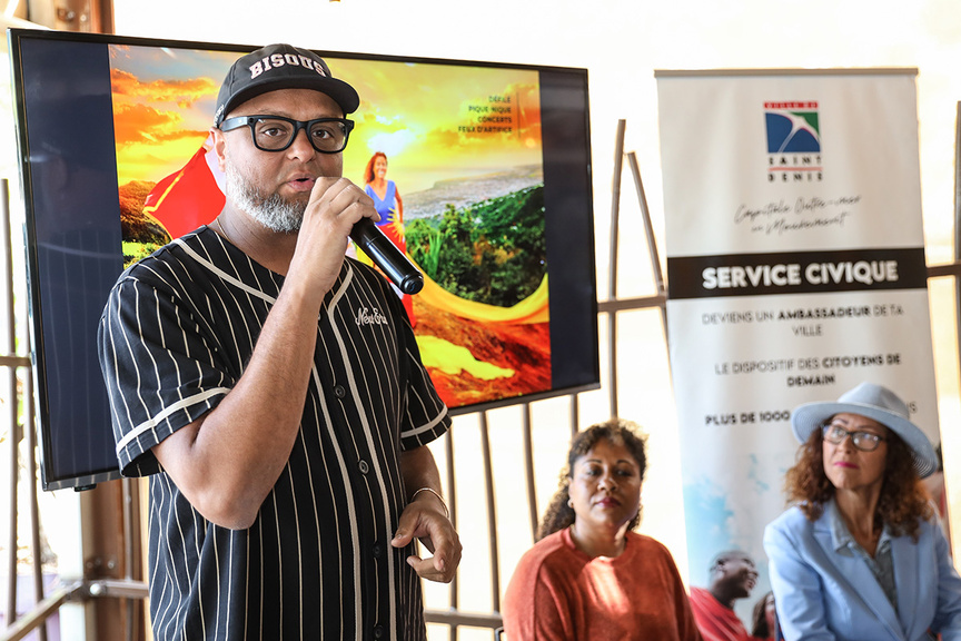 Le 14 Juillet à Saint-Denis: sous le signe de l’unité ! Le 14 Juillet à Saint-Denis: sous le signe de l’unité !