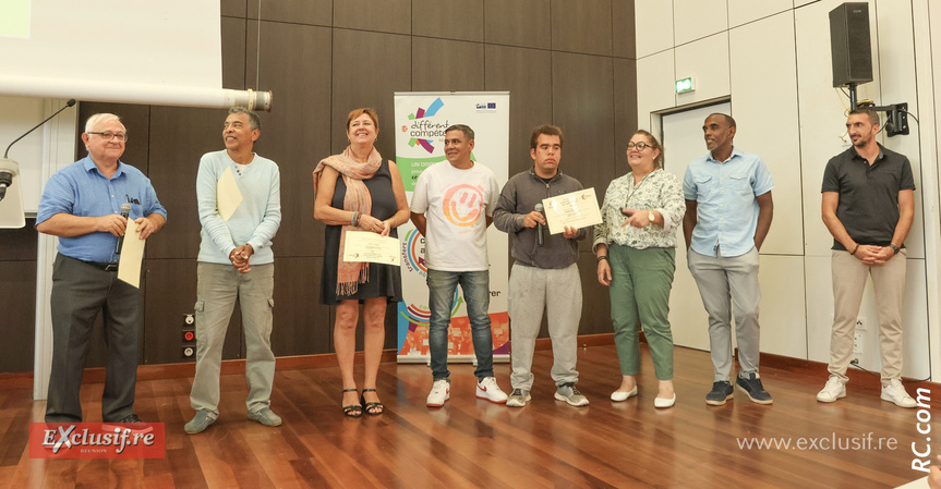 De la bonne humeur lors de cette cérémonie De la bonne humeur lors de cette cérémonie