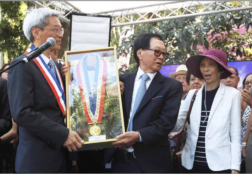 Reine-Marie Thien-Ah-Koon, l'épouse d'André, est décédée Reine-Marie Thien-Ah-Koon, l'épouse d'André, est décédée