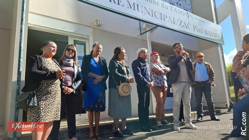 Mot de bienvenue devant le centre municipal de la Chatoire Mot de bienvenue devant le centre municipal de la Chatoire