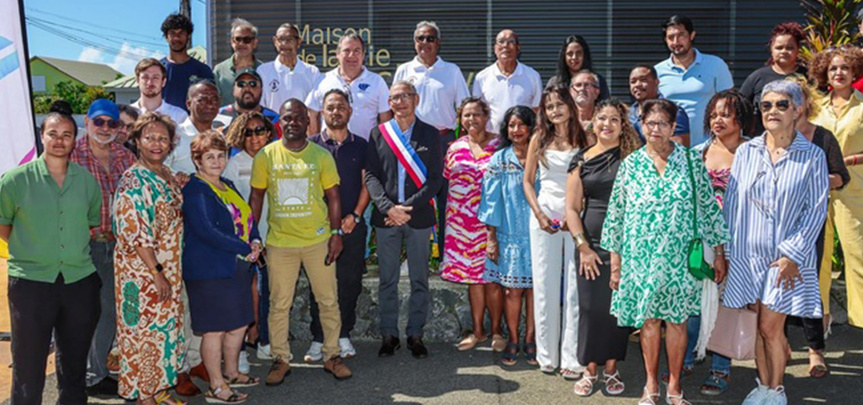 La photo de famille lors de l'inauguration