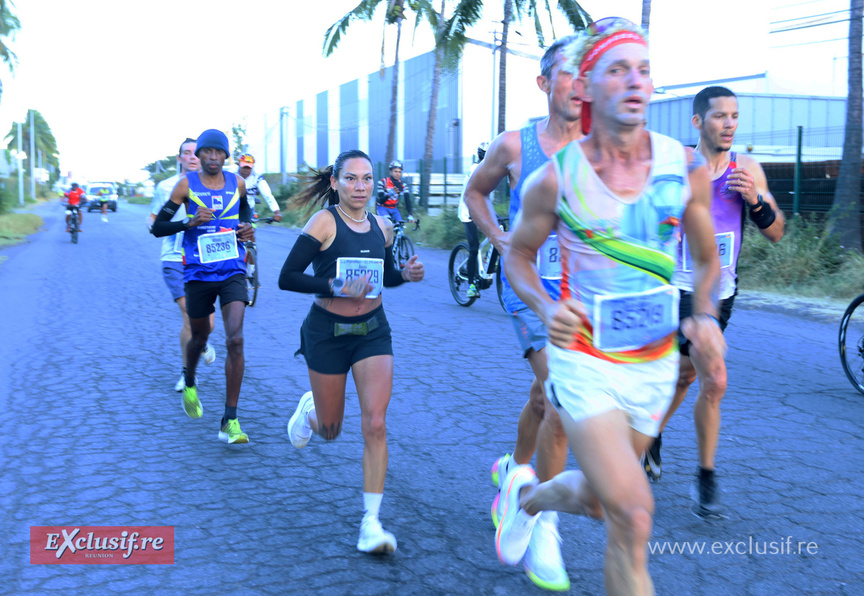Anaïs Quemener est d'abord restée dans un groupe de coureurs avant de s'envoler vers la victoire Anaïs Quemener est d'abord restée dans un groupe de coureurs avant de s'envoler vers la victoire