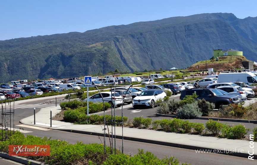 Le parking peu accueillir un peu plus de 200 véhicules