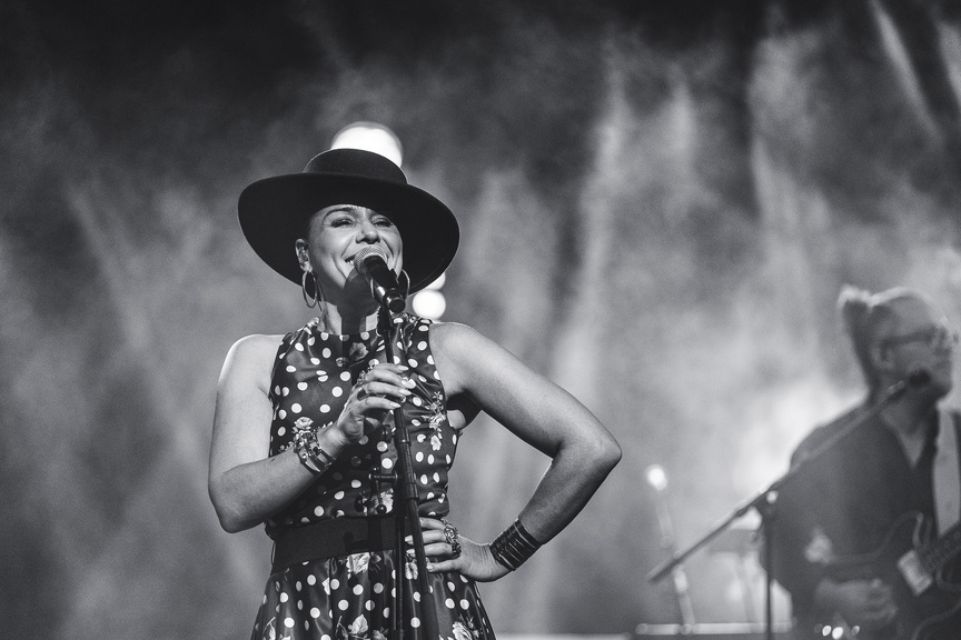 Francofolies de La Réunion 2025: Emma Peters et Tine Poppy au Téat Plein Air Francofolies de La Réunion 2025: Emma Peters et Tine Poppy au Téat Plein Air