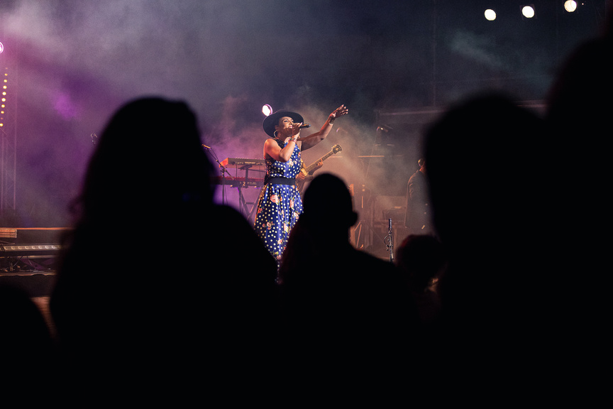 Francofolies de La Réunion 2025: Emma Peters et Tine Poppy au Téat Plein Air Francofolies de La Réunion 2025: Emma Peters et Tine Poppy au Téat Plein Air