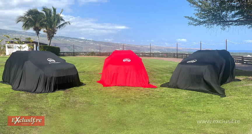 Avant le dévoilement des voitures à la presse locale au Domaine des Palmiers Avant le dévoilement des voitures à la presse locale au Domaine des Palmiers