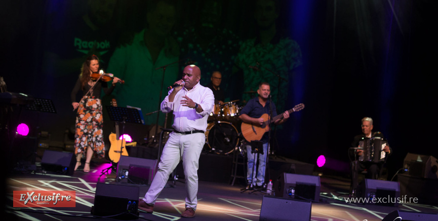 Hommage à Jules Arlanda au Téat Champ Fleuri avec une pléiade d'artistes: photos Hommage à Jules Arlanda au Téat Champ Fleuri avec une pléiade d'artistes: photos