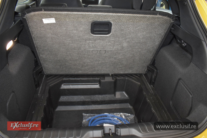 Un coffre avec double fond, un Gigabox Un coffre avec double fond, un Gigabox