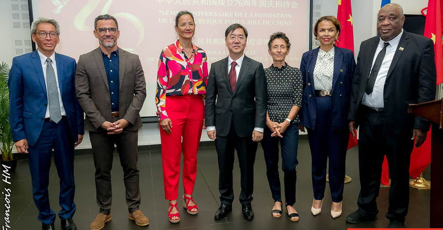 La photo des personnalités présentes à cette célébration