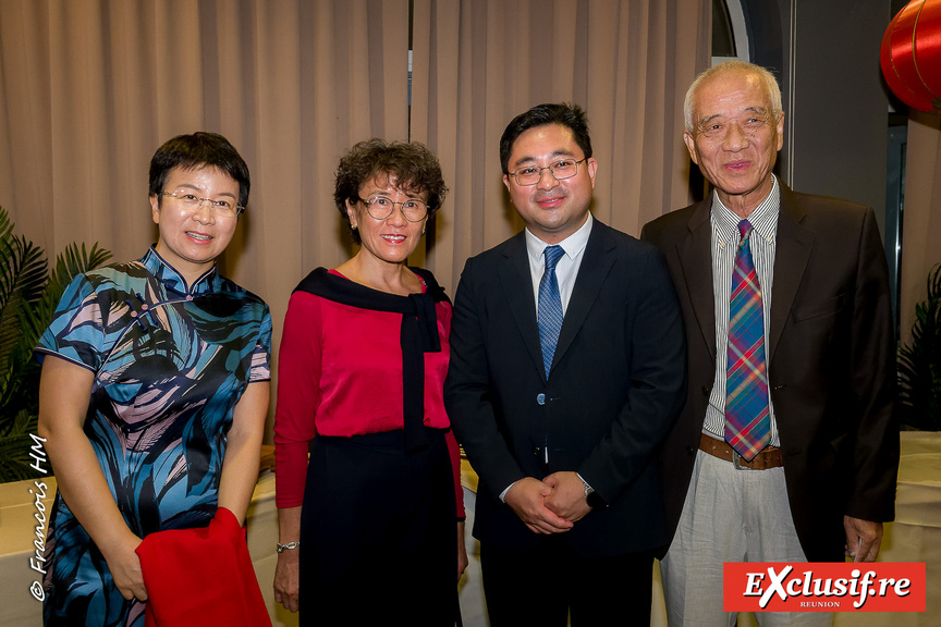 Soirée du 76e Anniversaire de la Fondation de la République Populaire de Chine