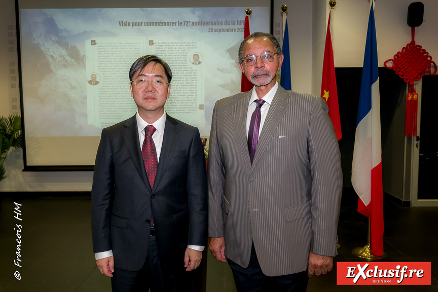 Soirée du 76e Anniversaire de la Fondation de la République Populaire de Chine Soirée du 76e Anniversaire de la Fondation de la République Populaire de Chine
