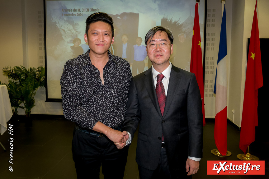 Soirée du 76e Anniversaire de la Fondation de la République Populaire de Chine Soirée du 76e Anniversaire de la Fondation de la République Populaire de Chine