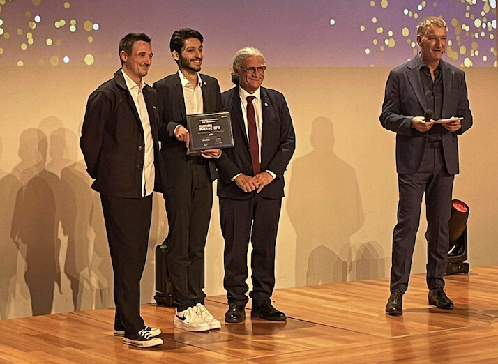 AES a remporté le trophée