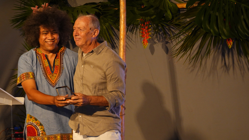 Prix Indianocéanie 2025: Didier Lentrein lauréat avec son roman "Le Puits arabe"