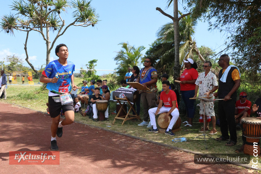 Sur un air de maloya en bord de mer Sur un air de maloya en bord de mer