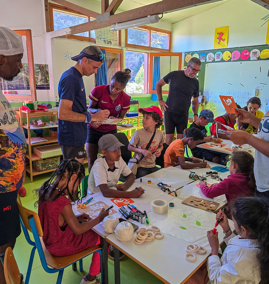 Mafate en fèt" avec le PSG Official Supporters Club La Réunion Mafate en fèt" avec le PSG Official Supporters Club La Réunion