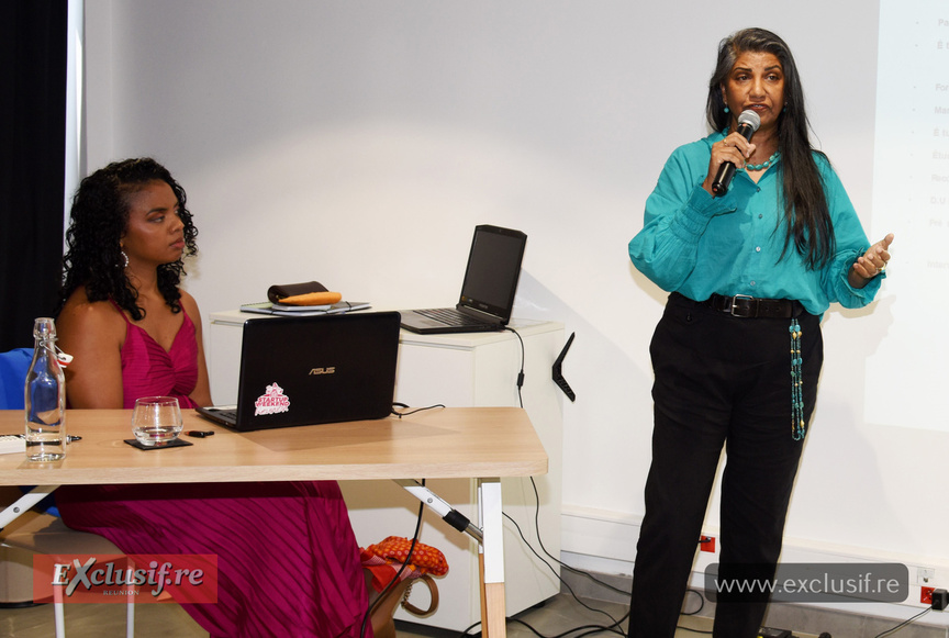 Sarah Le Bourvellec au micro Sarah Le Bourvellec au micro