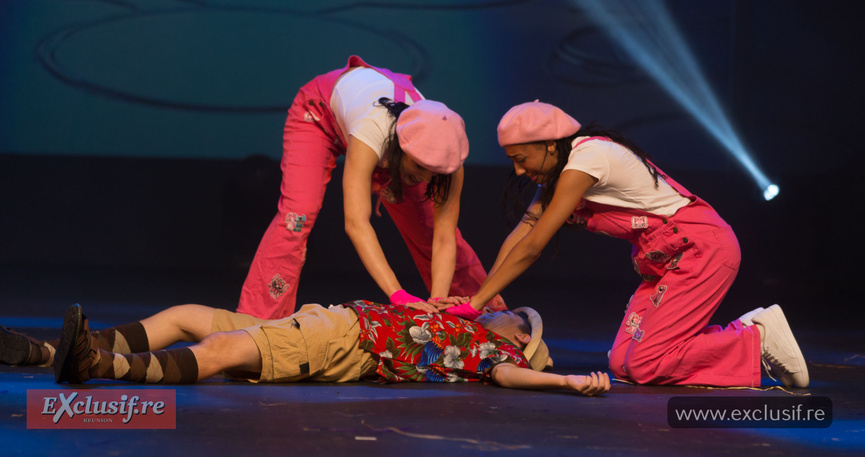 "Stitch le spectacle musical" au Téat Champ Fleuri: un succès de folie!  "Stitch le spectacle musical" au Téat Champ Fleuri: un succès de folie!