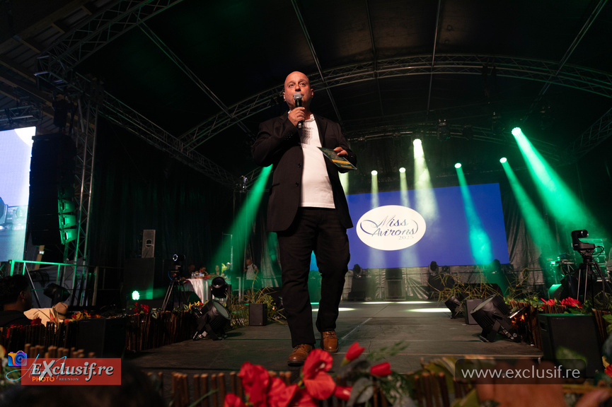 Léonus, présentateur de l'élection