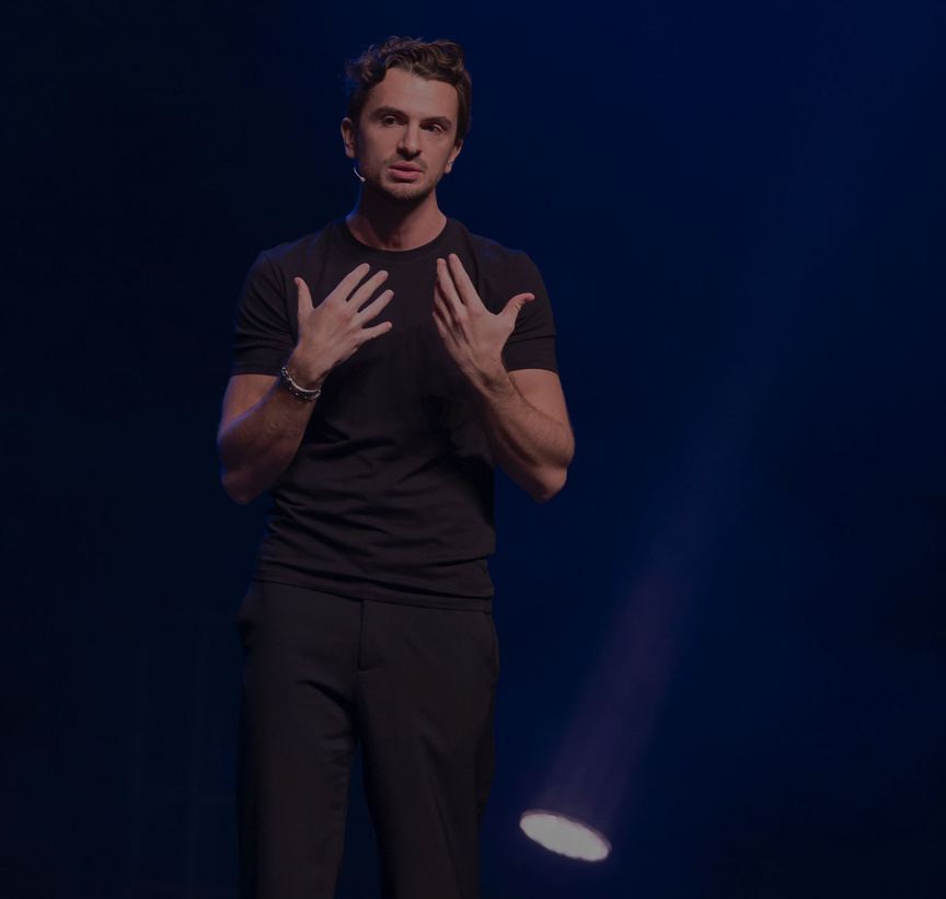 David Voinson, humoriste, en spectacle à Champ Fleuri: photos