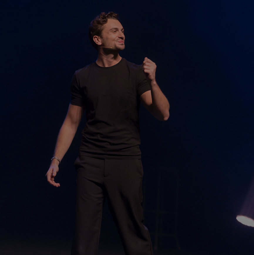 David Voinson, humoriste, en spectacle à Champ Fleuri: photos