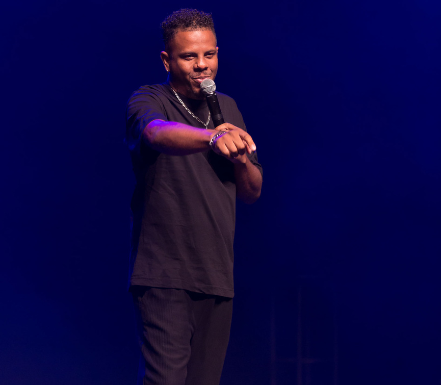 David Voinson, humoriste, en spectacle à Champ Fleuri: photos