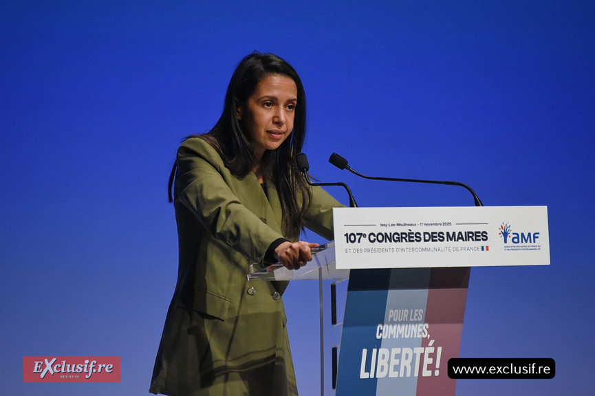 Naïma Moutchou, ministre des Outre-Mer Naïma Moutchou, ministre des Outre-Mer