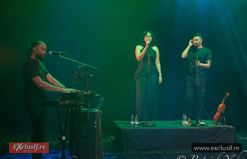 Mickael Pouvin à la Salle Gramoun Lélé à Saint-Benoît: toutes les photos Mickael Pouvin à la Salle Gramoun Lélé à Saint-Benoît: toutes les photos