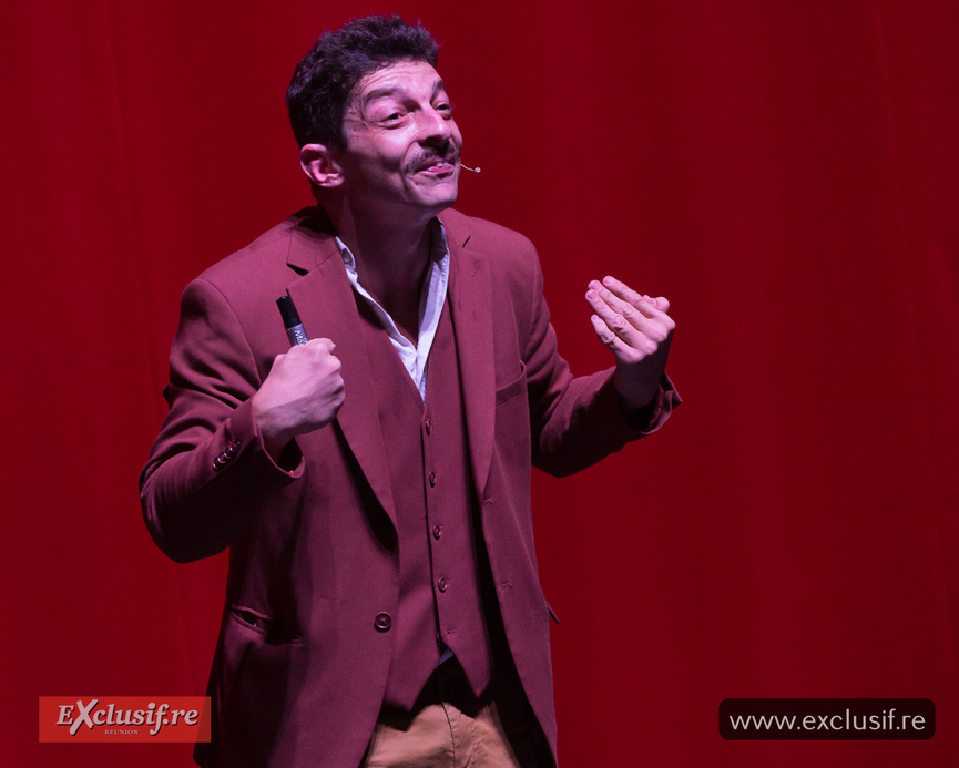 Mickael Pouvin à la Salle Gramoun Lélé à Saint-Benoît: toutes les photos Mickael Pouvin à la Salle Gramoun Lélé à Saint-Benoît: toutes les photos