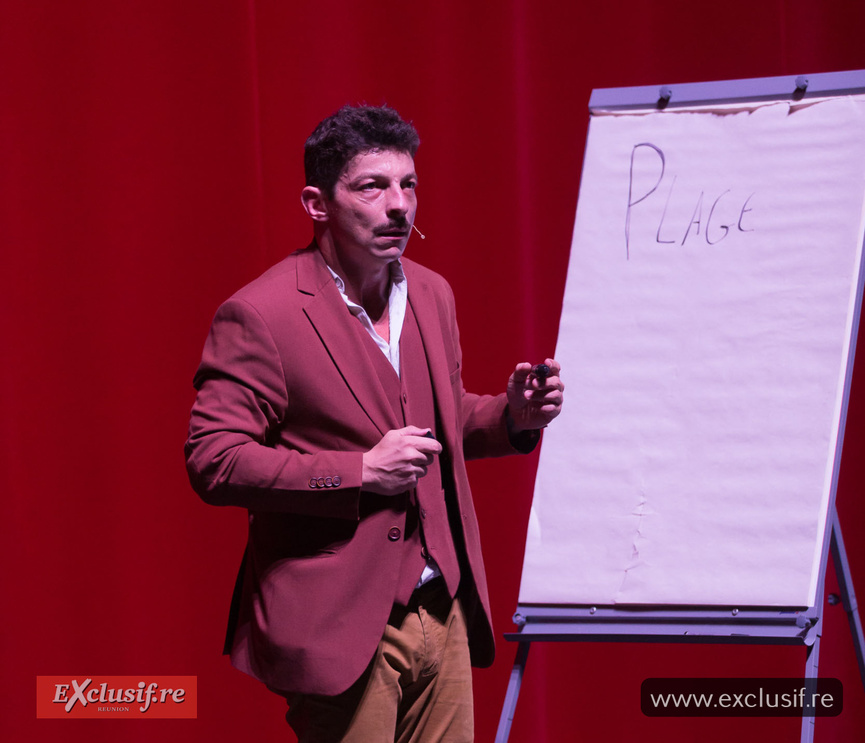 Mickael Pouvin à la Salle Gramoun Lélé à Saint-Benoît: toutes les photos