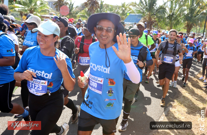 Jean-Paul Colin , cadre l'Assemblée de Rodrigues a mouillé le maillot Jean-Paul Colin , cadre l'Assemblée de Rodrigues a mouillé le maillot