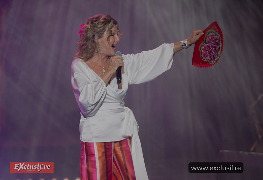 Jeane Manson en concert au Téat Plein Air de Saint-Gilles: photos Jeane Manson en concert au Téat Plein Air de Saint-Gilles: photos