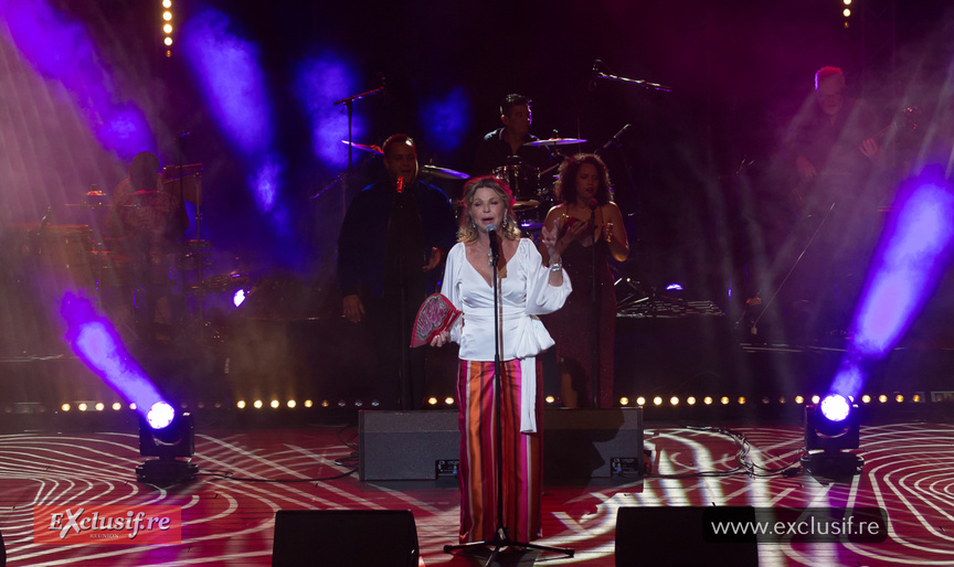 Jeane Manson en concert au Téat Plein Air de Saint-Gilles: photos