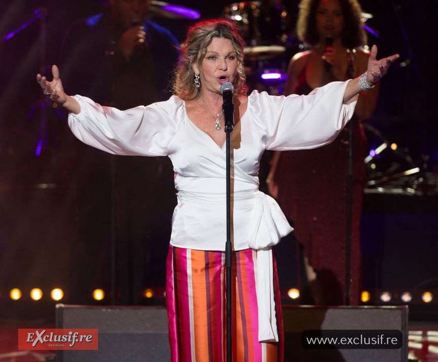 Jeane Manson en concert au Téat Plein Air de Saint-Gilles: photos Jeane Manson en concert au Téat Plein Air de Saint-Gilles: photos