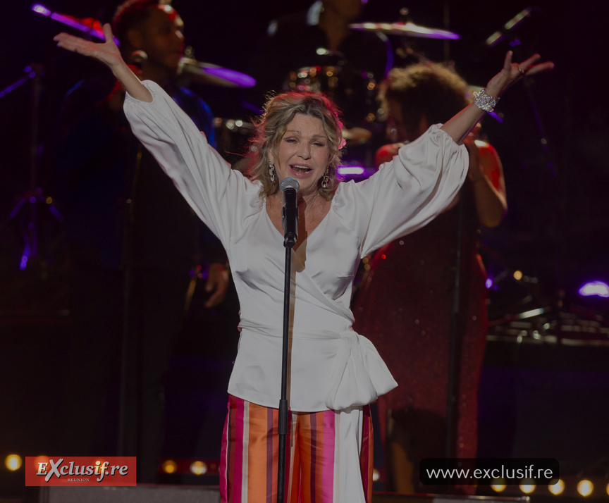 Jeane Manson en concert au Téat Plein Air de Saint-Gilles: photos Jeane Manson en concert au Téat Plein Air de Saint-Gilles: photos