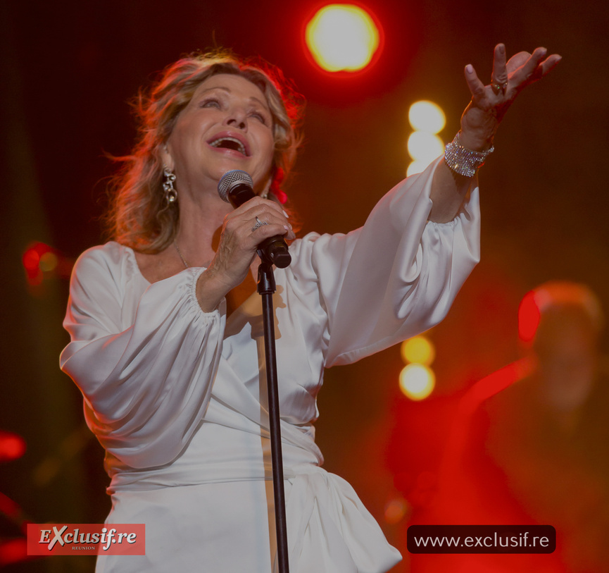 Jeane Manson en concert au Téat Plein Air de Saint-Gilles: photos Jeane Manson en concert au Téat Plein Air de Saint-Gilles: photos