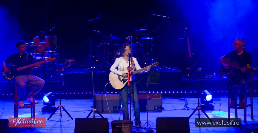 Jeane Manson en concert au Téat Plein Air de Saint-Gilles: photos Jeane Manson en concert au Téat Plein Air de Saint-Gilles: photos